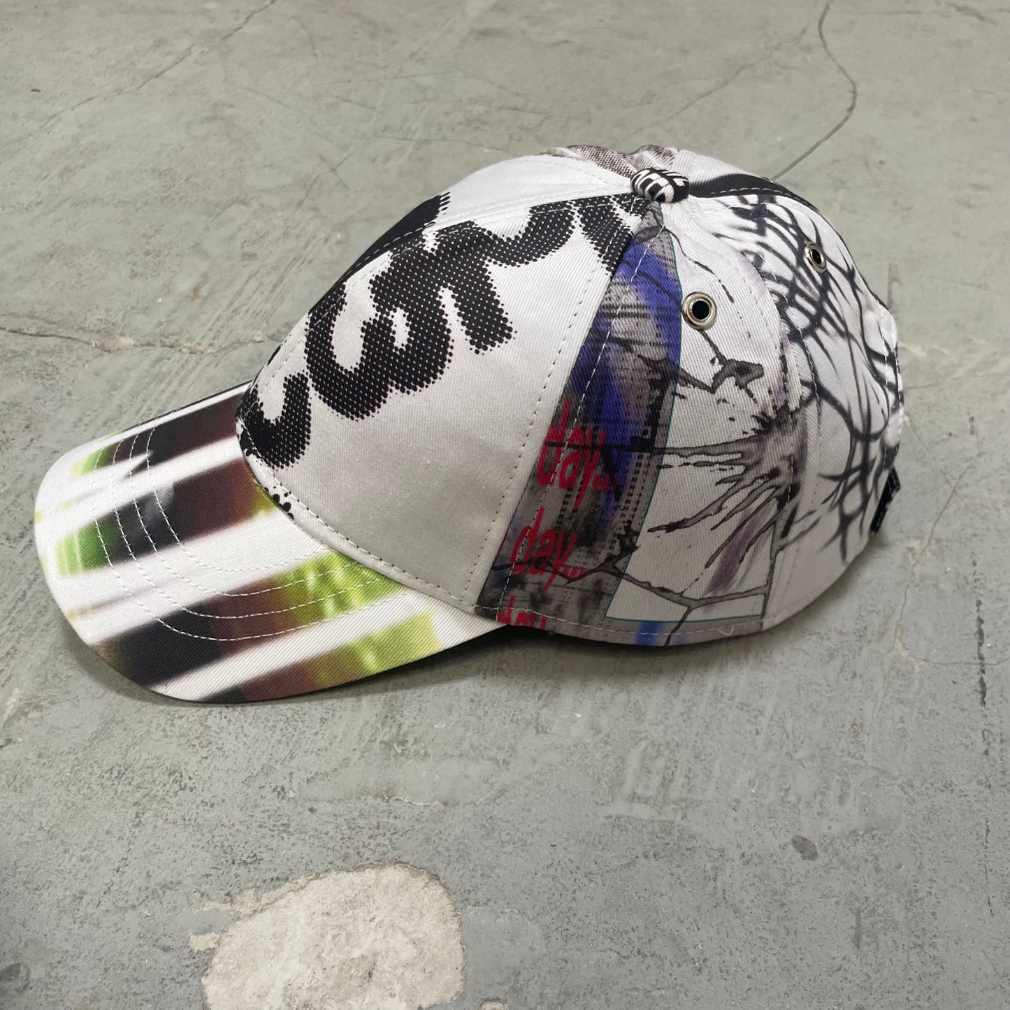 'poster' cap